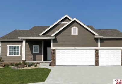 21054  Adams Street, Elkhorn, Ne 68022