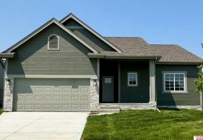 8203 N 175 Avenue, Bennington, Ne 68007